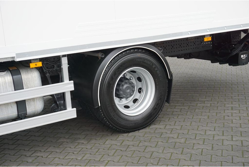 Refrigerator truck Mercedes-Benz ANTOS / 1830 / EURO 6 / CHŁODNIA + WINDA / 18 PALET: picture 19 Refrigerator truck Mercedes-Benz ANTOS / 1830 / EURO 6 / CHŁODNIA + WINDA / 18 PALET: picture 19