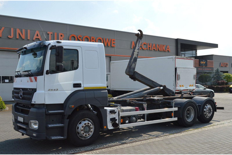 Mercedes-Benz AXOR 2543 HOOK JANCO HS20 14T KLIMA WEBASTO Bed Steering Axle Au - Hook lift truck: picture 2 Mercedes-Benz AXOR 2543 HOOK JANCO HS20 14T KLIMA WEBASTO Bed Steering Axle Au - Hook lift truck: picture 2