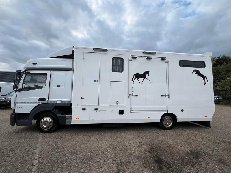 Mercedes-Benz Atego 823 - Horse transporter on lease Mercedes-Benz Atego 823 - Horse transporter: picture 6 Mercedes-Benz Atego 823 - Horse transporter on lease Mercedes-Benz Atego 823 - Horse transporter: picture 6