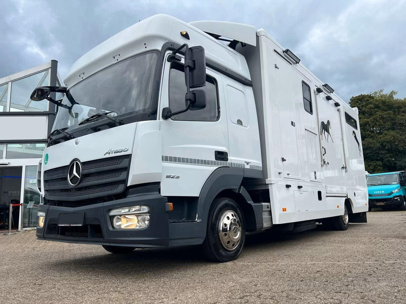 Mercedes-Benz Atego 823 - Horse transporter on lease Mercedes-Benz Atego 823 - Horse transporter: picture 7 Mercedes-Benz Atego 823 - Horse transporter on lease Mercedes-Benz Atego 823 - Horse transporter: picture 7