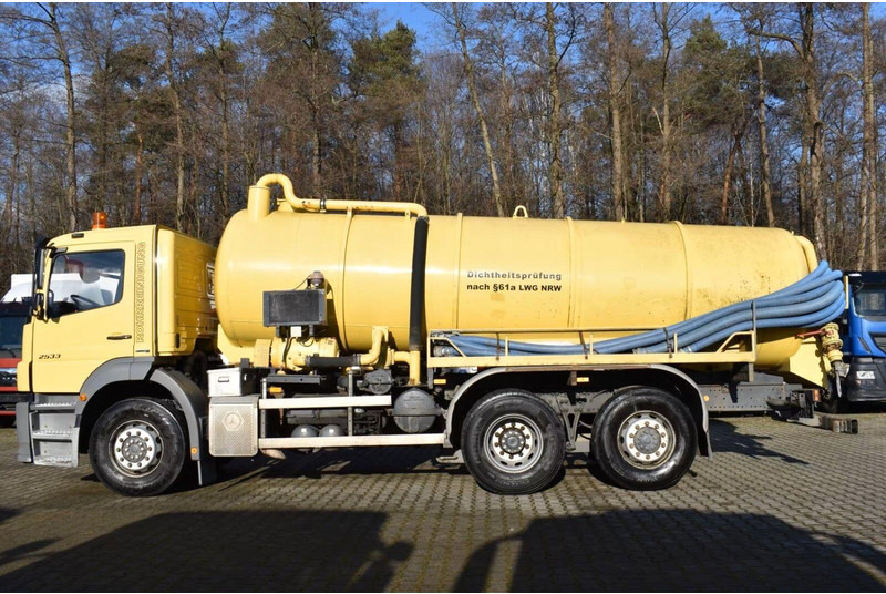 Mercedes-Benz Axor 2533 - Vacuum truck - Vacuum truck: picture 4 Mercedes-Benz Axor 2533 - Vacuum truck - Vacuum truck: picture 4