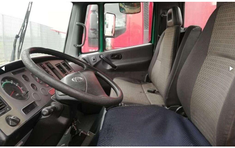 Dropside/ Flatbed truck, Crane truck Nissan Atleon 56.15: picture 6 Dropside/ Flatbed truck, Crane truck Nissan Atleon 56.15: picture 6