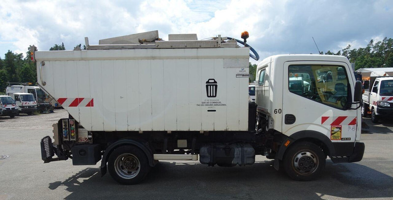Nissan Cabstar 45.13 - Garbage truck: picture 4 Nissan Cabstar 45.13 - Garbage truck: picture 4