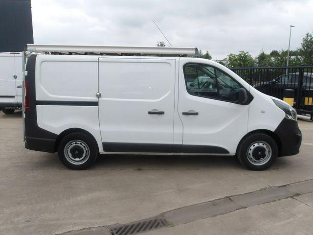 Panel van Opel Vivaro: picture 6