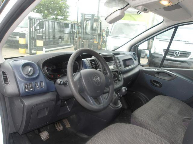 Panel van Opel Vivaro: picture 12