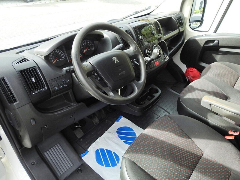 Peugeot BOXER SKRZYNIA PODWÓJNA KABINA DOKA 7 MIEJSC KLIMATYZACJA 140KM - Curtain side van, Combi van: picture 2 Peugeot BOXER SKRZYNIA PODWÓJNA KABINA DOKA 7 MIEJSC KLIMATYZACJA 140KM - Curtain side van, Combi van: picture 2