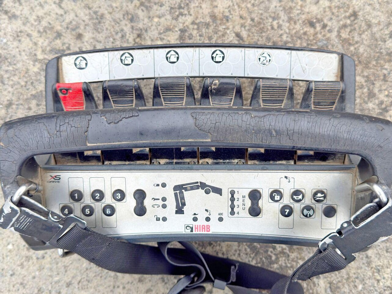 Renault KERAX 430 * HIAB 211 EP-5 HIDUO /FUNK *8x4 on lease Renault KERAX 430 * HIAB 211 EP-5 HIDUO /FUNK *8x4: picture 13 Renault KERAX 430 * HIAB 211 EP-5 HIDUO /FUNK *8x4 on lease Renault KERAX 430 * HIAB 211 EP-5 HIDUO /FUNK *8x4: picture 13