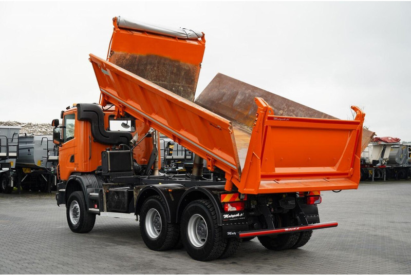 Scania G 440 / 6x6 / WYWROTKA TRZY-STRONNA / 2X HYDROBURTA / BOARDMATIC - Tipper: picture 4 Scania G 440 / 6x6 / WYWROTKA TRZY-STRONNA / 2X HYDROBURTA / BOARDMATIC - Tipper: picture 4