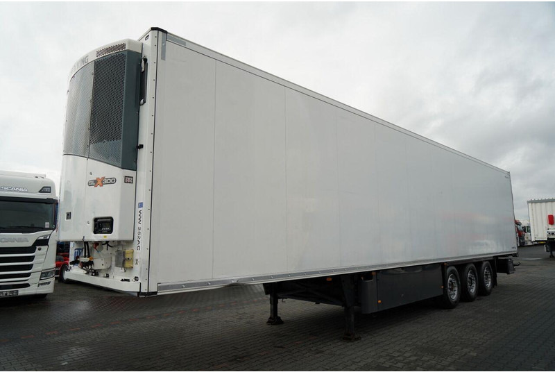 Schmitz Cargobull CHŁODNIA / THERMO KING SLX 300 / HAKÓWKA / HAKOWA / OŚ PODNOSZON - Refrigerator semi-trailer: picture 3 Schmitz Cargobull CHŁODNIA / THERMO KING SLX 300 / HAKÓWKA / HAKOWA / OŚ PODNOSZON - Refrigerator semi-trailer: picture 3