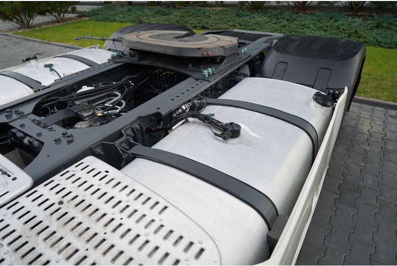 Tractor unit DAF XF 480 / SUPER SPACE CAB / OPONY 100% / 2021 ROK: picture 12