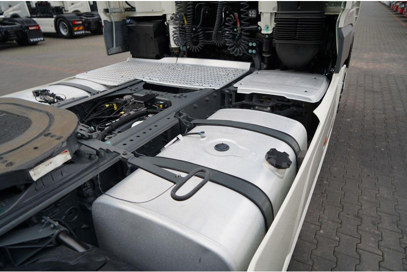 Tractor unit DAF XF 480 / SUPER SPACE CAB / OPONY 100% / 2021 ROK: picture 16