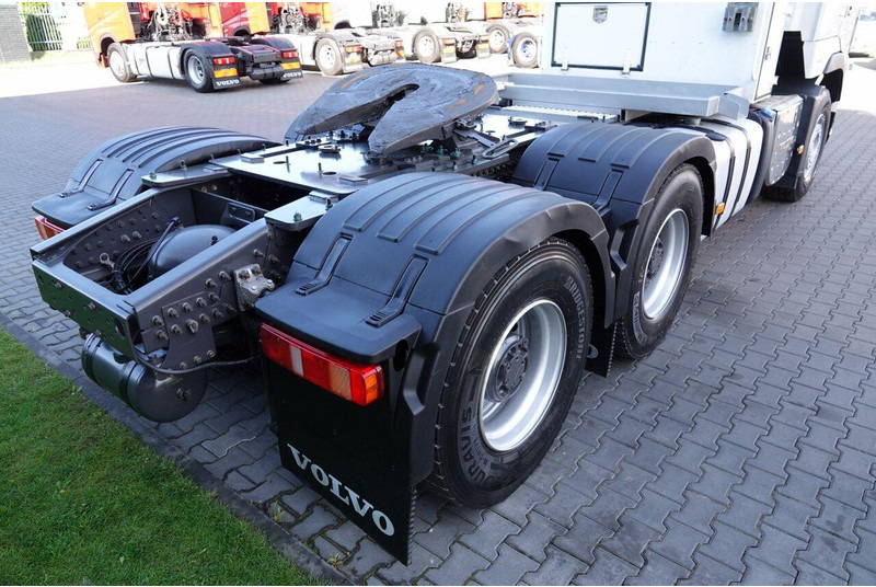 Tractor unit Volvo FH 16 / 600 / 6x4 / DMC: 180.000 KG !! / SPROWADZONY: picture 17 Tractor unit Volvo FH 16 / 600 / 6x4 / DMC: 180.000 KG !! / SPROWADZONY: picture 17