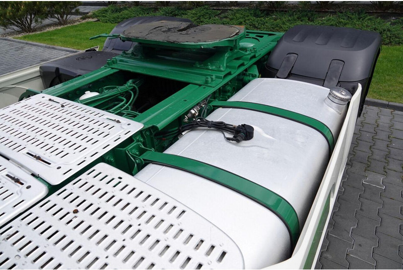 Tractor unit Volvo XF 480 / I-PARK COOL / SSC / PO KONTRAKCIE SERWISOWYM: picture 12 Tractor unit Volvo XF 480 / I-PARK COOL / SSC / PO KONTRAKCIE SERWISOWYM: picture 12