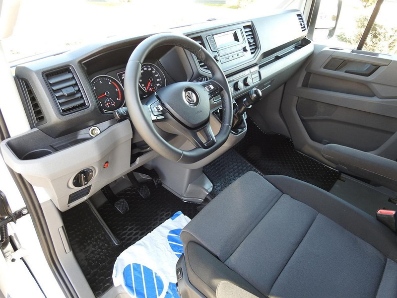 Volkswagen CRAFTER PLANDEKA 10 PALET WEBASTO TEMPOMAT KLIMATYZACJA LEDY PNE - Curtain side van: picture 2 Volkswagen CRAFTER PLANDEKA 10 PALET WEBASTO TEMPOMAT KLIMATYZACJA LEDY PNE - Curtain side van: picture 2