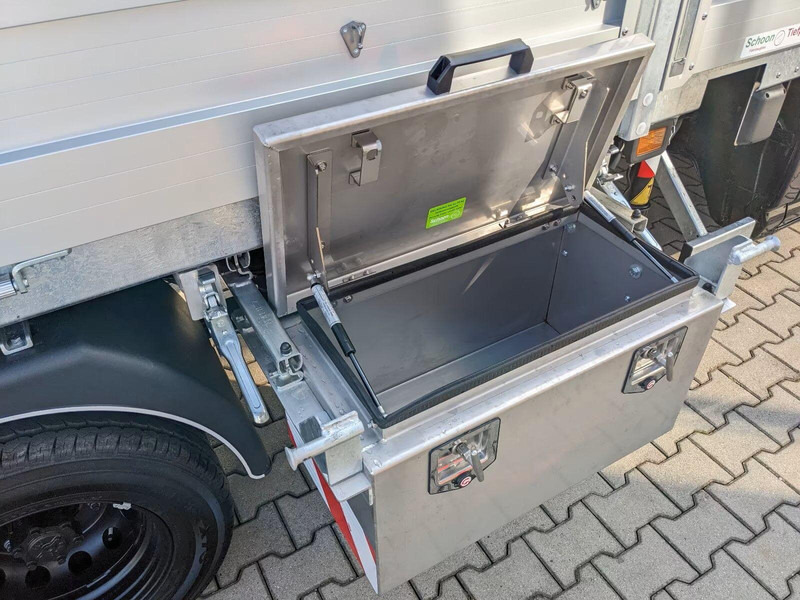 New Dropside/ Flatbed truck, Crane truck Volkswagen Crafter 50 - Flatbed truck + crane: picture 8 New Dropside/ Flatbed truck, Crane truck Volkswagen Crafter 50 - Flatbed truck + crane: picture 8