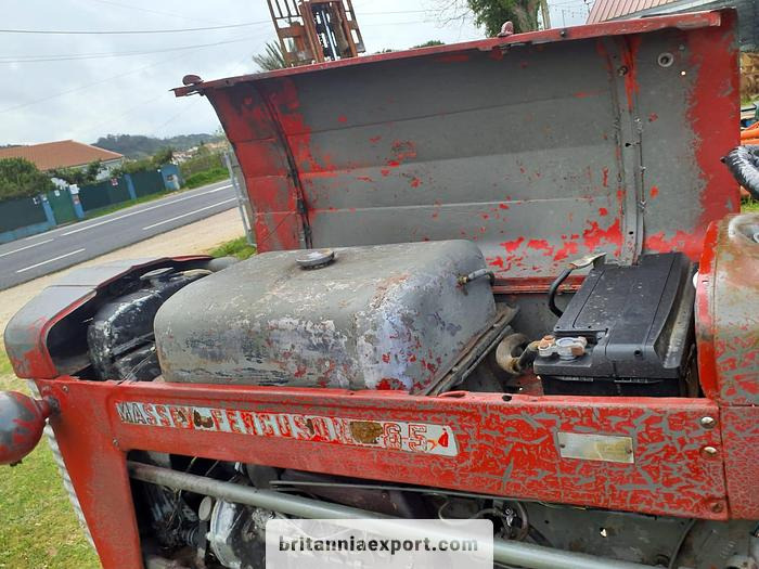 Massey Ferguson 65 | 4 cylinder diesel | disc brakes - Farm tractor: picture 5 Massey Ferguson 65 | 4 cylinder diesel | disc brakes - Farm tractor: picture 5
