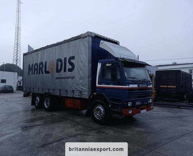 SCANIA P 93M 250 | 6X2 8 tyres | Manual injector pump | - Curtainsider truck: picture 1 SCANIA P 93M 250 | 6X2 8 tyres | Manual injector pump | - Curtainsider truck: picture 1
