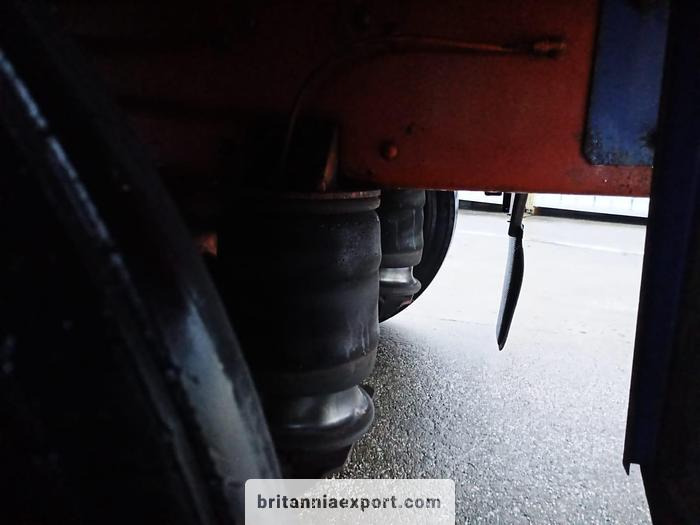 SCANIA P 93M 250 | 6X2 8 tyres | Manual injector pump | - Curtainsider truck: picture 5 SCANIA P 93M 250 | 6X2 8 tyres | Manual injector pump | - Curtainsider truck: picture 5