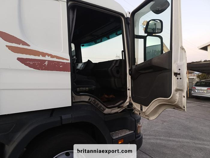 SCANIA P 124G 400 CP19 Euro 2 – 4x2 Tractor Unit | Export Ready | Heavy-Duty - Tractor unit: picture 5 SCANIA P 124G 400 CP19 Euro 2 – 4x2 Tractor Unit | Export Ready | Heavy-Duty - Tractor unit: picture 5