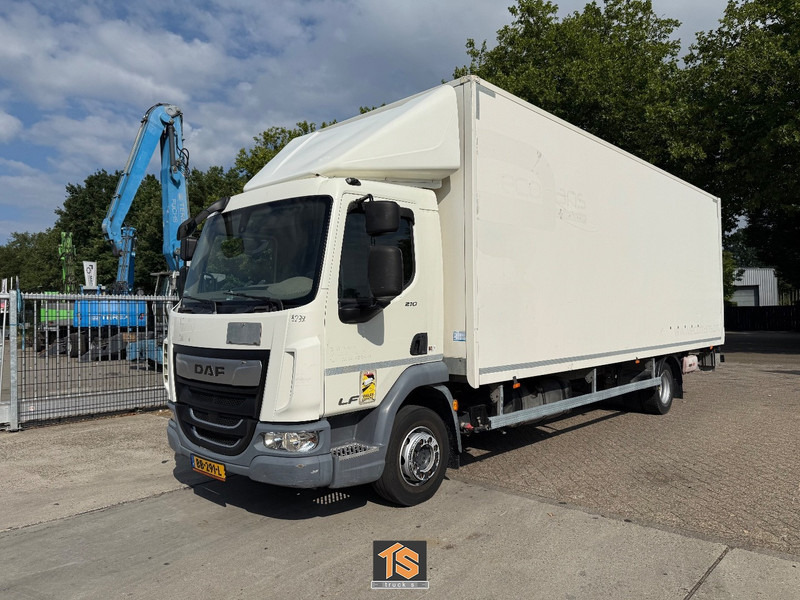 DAF LF 210 12TON - AUTOMATIC - LADEBORDWAND - APK/TUV 12/2025 - TOP TRUCK - Box truck: picture 1 DAF LF 210 12TON - AUTOMATIC - LADEBORDWAND - APK/TUV 12/2025 - TOP TRUCK - Box truck: picture 1