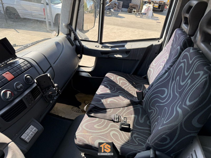 Iveco 120E19P AUTOMATIC - 12 TON - EURO 6 - LADEBORDWAND - TOP TRUCK - Box truck: picture 4 Iveco 120E19P AUTOMATIC - 12 TON - EURO 6 - LADEBORDWAND - TOP TRUCK - Box truck: picture 4