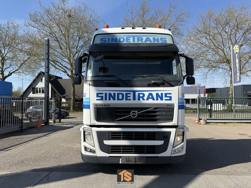 Volvo FH 400 GLOBETROTTER XL - BELGIUM TOP TRUCK - TUV 11/25 - Tractor unit: picture 2 Volvo FH 400 GLOBETROTTER XL - BELGIUM TOP TRUCK - TUV 11/25 - Tractor unit: picture 2