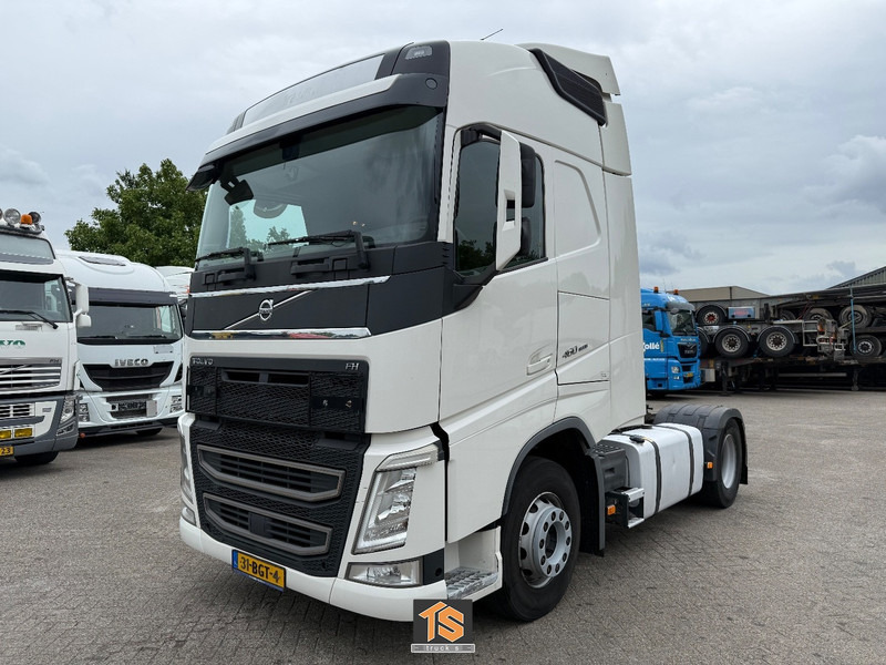 Volvo FH EURO 6 - AUTOMATIC - 2 TANKS - NL TRUCK - APK/TUV 02/2026 - NEW TACHO - TOP! - Tractor unit: picture 1 Volvo FH EURO 6 - AUTOMATIC - 2 TANKS - NL TRUCK - APK/TUV 02/2026 - NEW TACHO - TOP! - Tractor unit: picture 1
