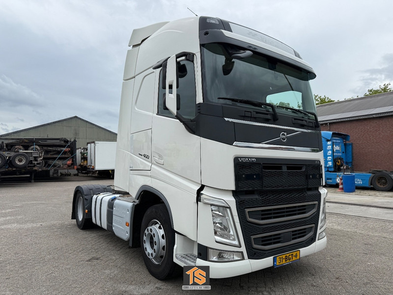 Volvo FH EURO 6 - AUTOMATIC - 2 TANKS - NL TRUCK - APK/TUV 02/2026 - NEW TACHO - TOP! - Tractor unit: picture 3 Volvo FH EURO 6 - AUTOMATIC - 2 TANKS - NL TRUCK - APK/TUV 02/2026 - NEW TACHO - TOP! - Tractor unit: picture 3
