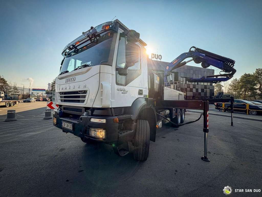 Iveco TRAKKER 450 6x6 PM41S FLY JIB Crane Kipper - Crane truck: picture 4 Iveco TRAKKER 450 6x6 PM41S FLY JIB Crane Kipper - Crane truck: picture 4
