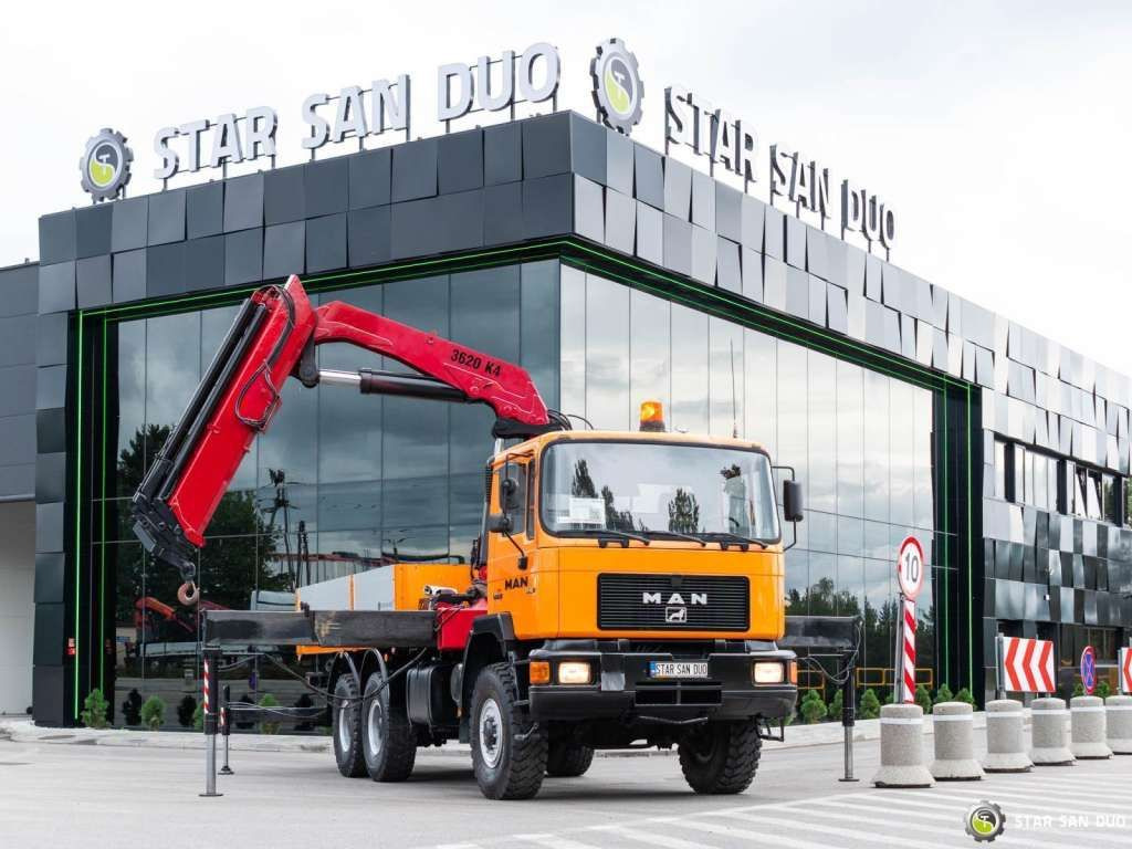 MAN 27.402 F10 6x6 HMF 3620 K4 Hds Crane - Crane truck: picture 1 MAN 27.402 F10 6x6 HMF 3620 K4 Hds Crane - Crane truck: picture 1