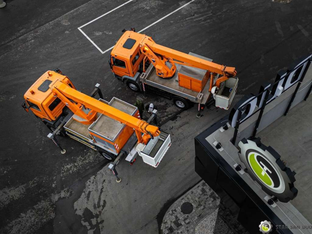 Mercedes-Benz ATEGO 1018 WUMAG WT 170 Platform Lift 17m - Truck mounted aerial platform: picture 3 Mercedes-Benz ATEGO 1018 WUMAG WT 170 Platform Lift 17m - Truck mounted aerial platform: picture 3