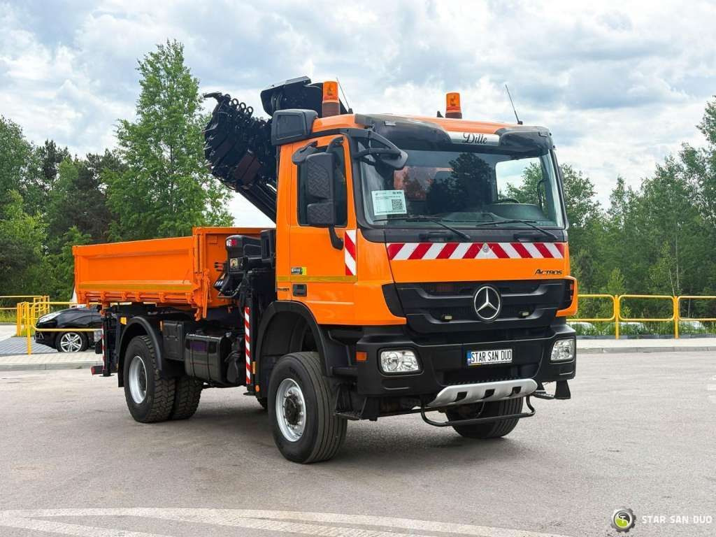 Tipper Mercedes-Benz  Actros 1841 AK 4x4 Hiab 288E-7 Crane Kipper: picture 10