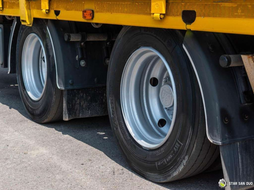 New Low loader trailer Müller-Mitteltal TAL ETUE-TA Hydraulic Ramps: picture 11