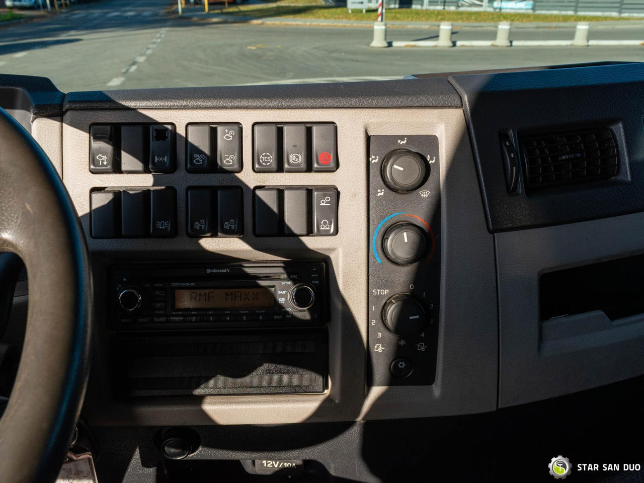 On lease : picture 16