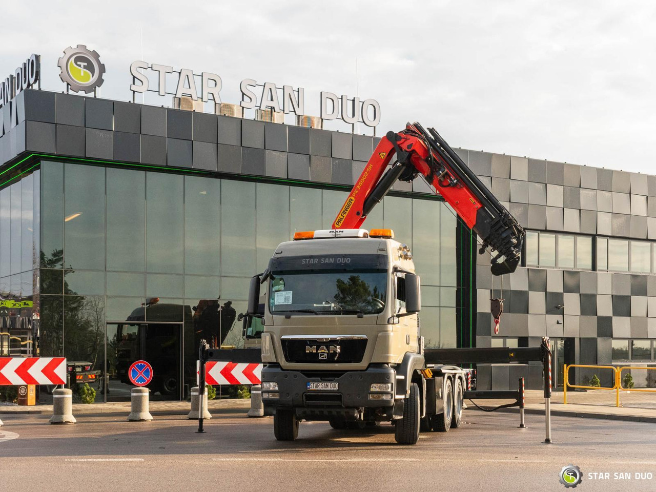 - Tractor unit: picture 4 - Tractor unit: picture 4