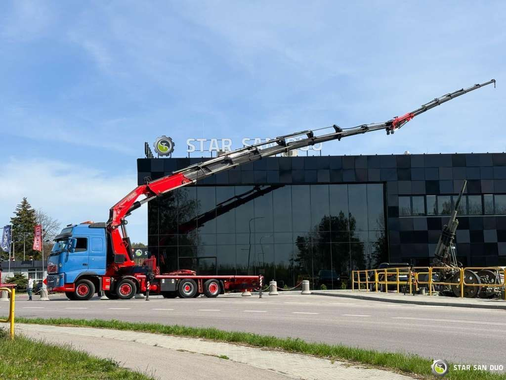 Tractor unit Volvo  FH 480 8x2 FASSI F1100AXP Crane: picture 9