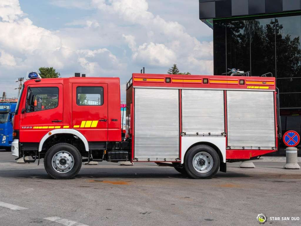 Mercedes-Benz 4x4 ATEGO 1225 CNBOP Fire Brigade - Truck: picture 4 Mercedes-Benz 4x4 ATEGO 1225 CNBOP Fire Brigade - Truck: picture 4
