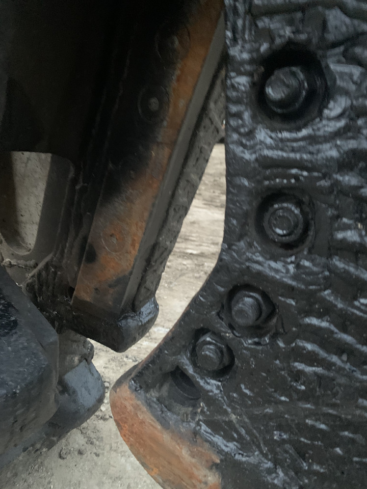 VERACHTERT VTC40 - Demolition shears for Crawler excavator: picture 4 VERACHTERT VTC40 - Demolition shears for Crawler excavator: picture 4