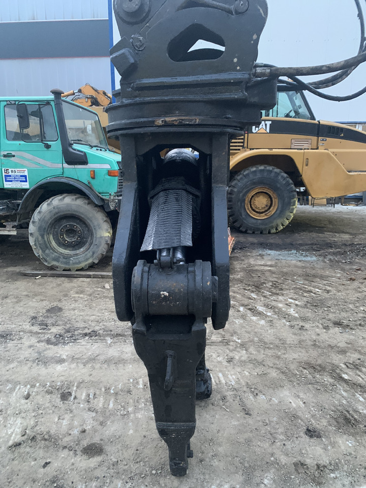 VERACHTERT VTC40 - Demolition shears for Crawler excavator: picture 2 VERACHTERT VTC40 - Demolition shears for Crawler excavator: picture 2