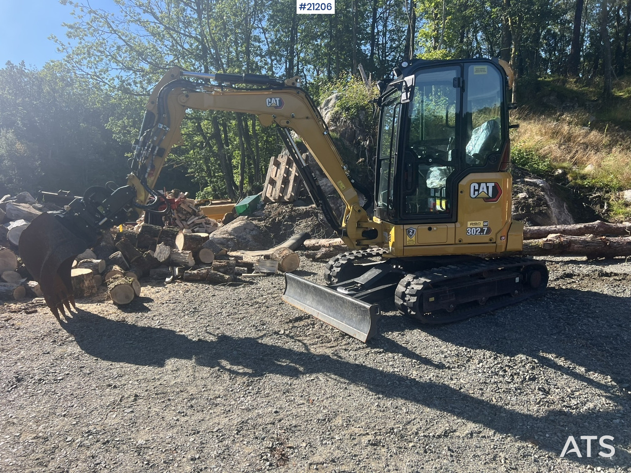 Caterpillar 302.7 CR gravemaskin m/ rototilt, pusseskuff,graveskuffe,klype og grøfteskuffe - Mini excavator: picture 5 Caterpillar 302.7 CR gravemaskin m/ rototilt, pusseskuff,graveskuffe,klype og grøfteskuffe - Mini excavator: picture 5