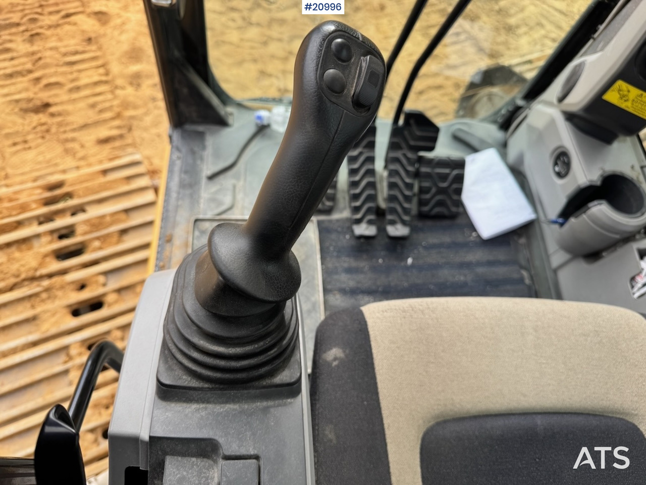 Crawler excavator Caterpillar 320EL: picture 45