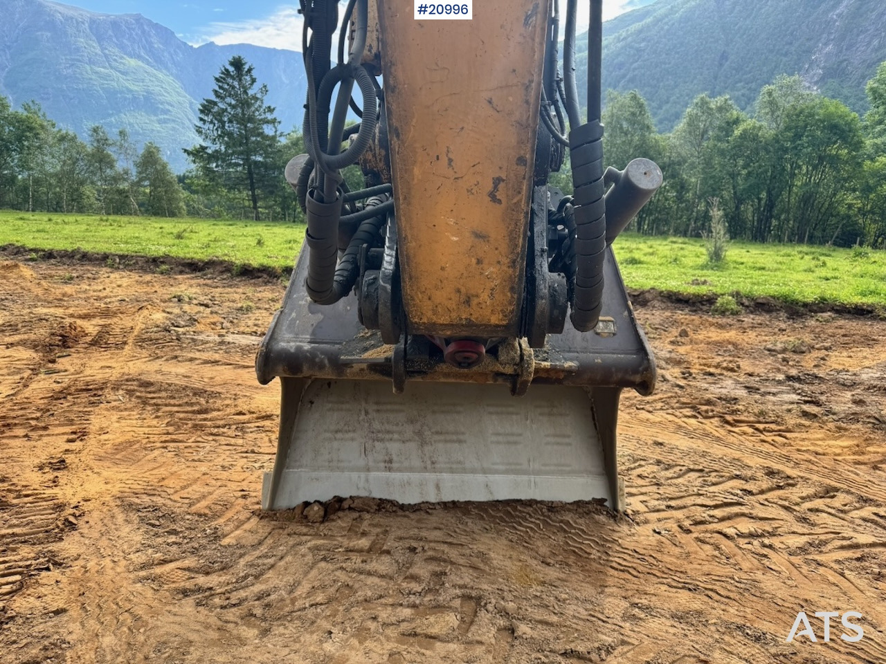 Crawler excavator Caterpillar 320EL: picture 31