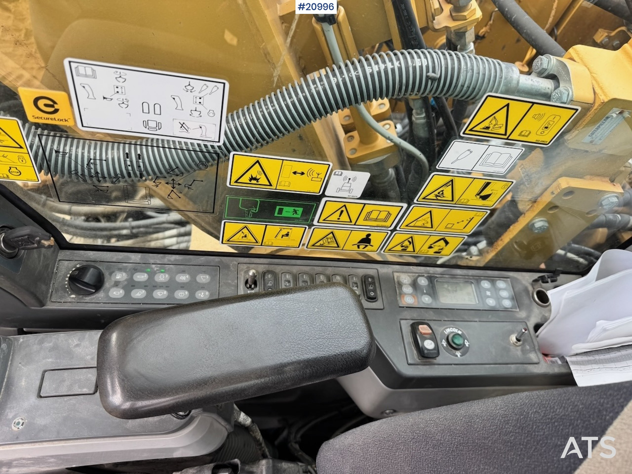 Crawler excavator Caterpillar 320EL: picture 42