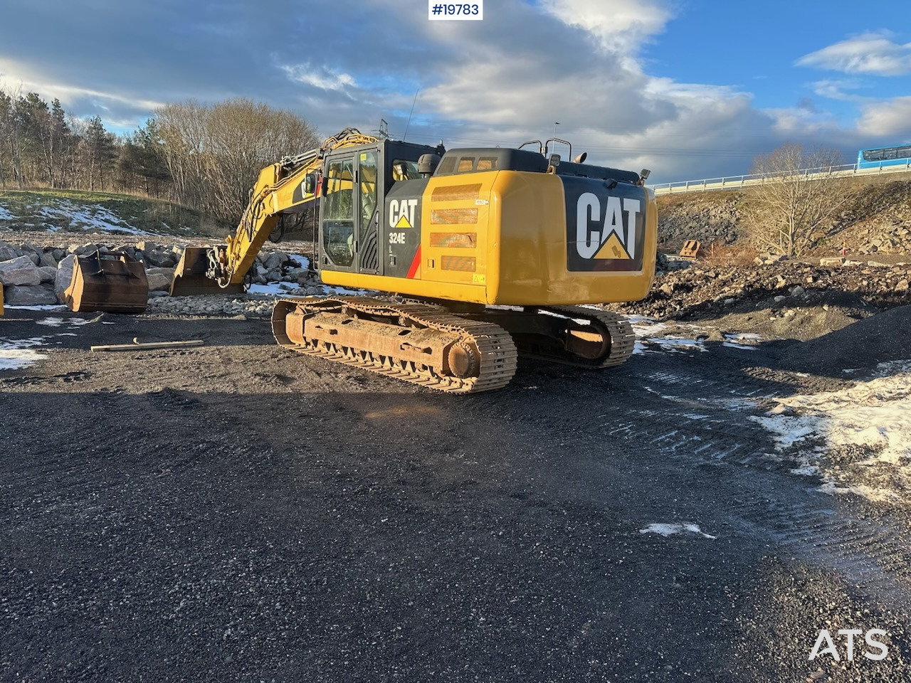 Caterpillar 324 EL - Excavator: picture 1 Caterpillar 324 EL - Excavator: picture 1