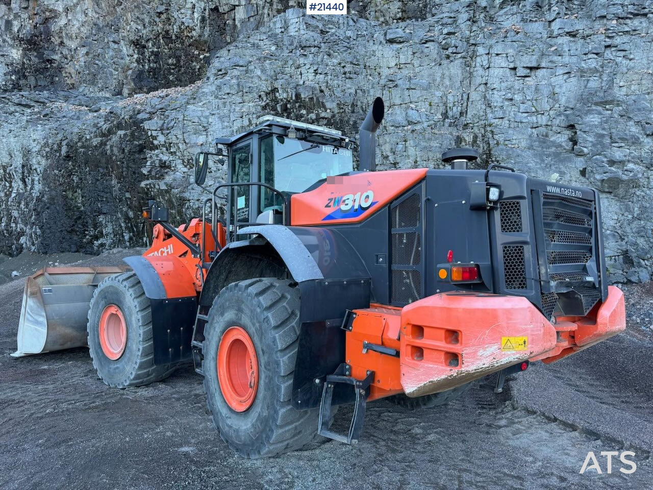 Hitachi ZW310 - Wheel loader: picture 3 Hitachi ZW310 - Wheel loader: picture 3