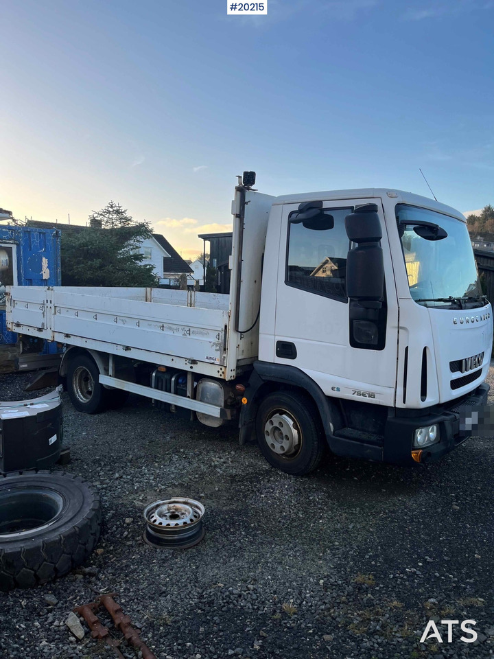 Iveco EUROCARGO - Dropside/ Flatbed truck: picture 3 Iveco EUROCARGO - Dropside/ Flatbed truck: picture 3