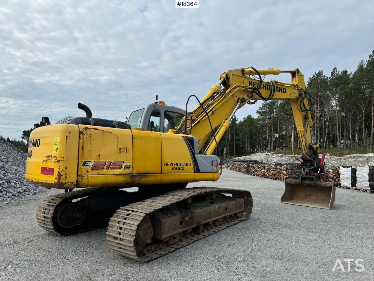 Kobelco E215B - Excavator: picture 4 Kobelco E215B - Excavator: picture 4