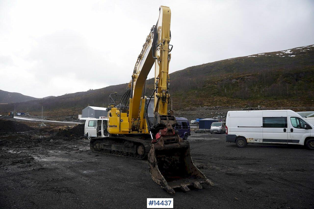 Excavator Komatsu PC228USLC-10: picture 7