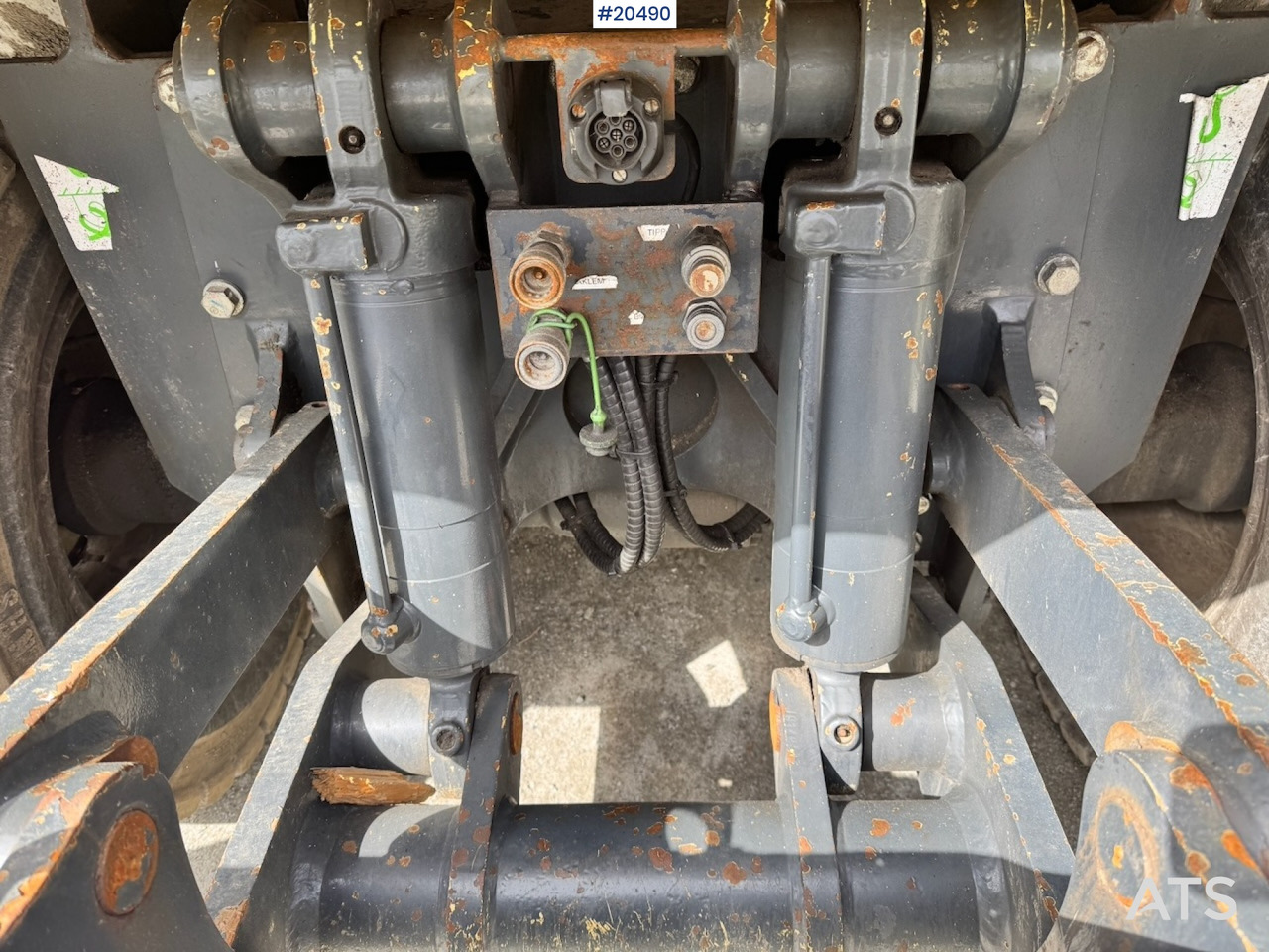 Wheel loader Komatsu PW160-8: picture 16