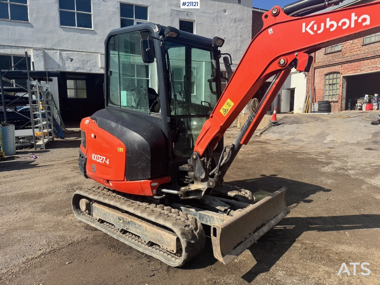 Mini excavator Kubota KX027-4: picture 11
